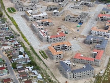 The Green Building Council of South Africa (GBCSA) has recognised the Belhar Gardens social housing development for its water and energy saving design.